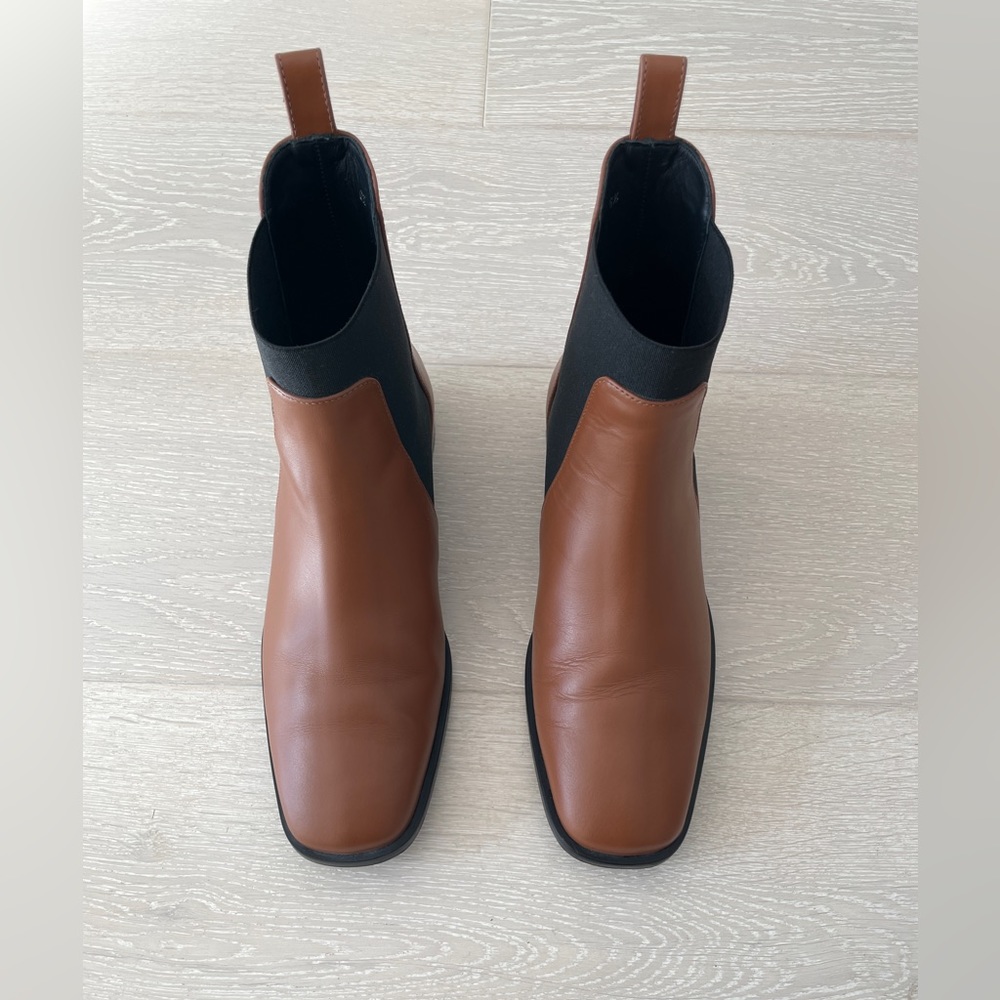 Everlane Leather Square Toe Chelsea Ankle Boot